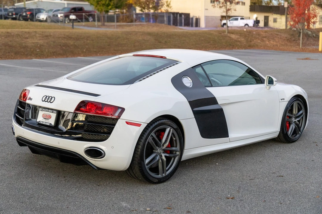 2012 Audi 42 R8 - Image 6 of 31
