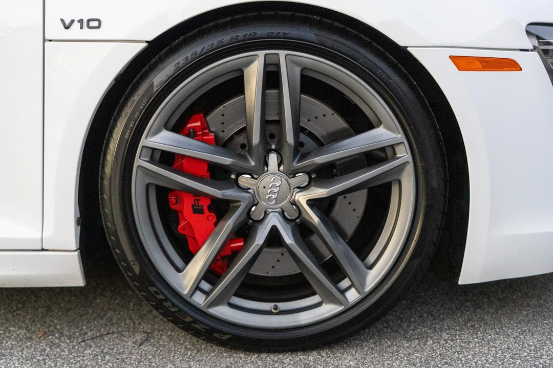 2012 Audi 42 R8 - Image 17 of 31