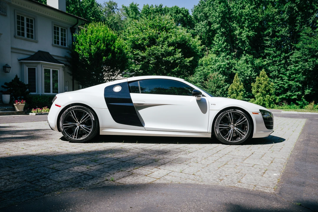 2012 Audi 42 R8 - Image 14 of 31