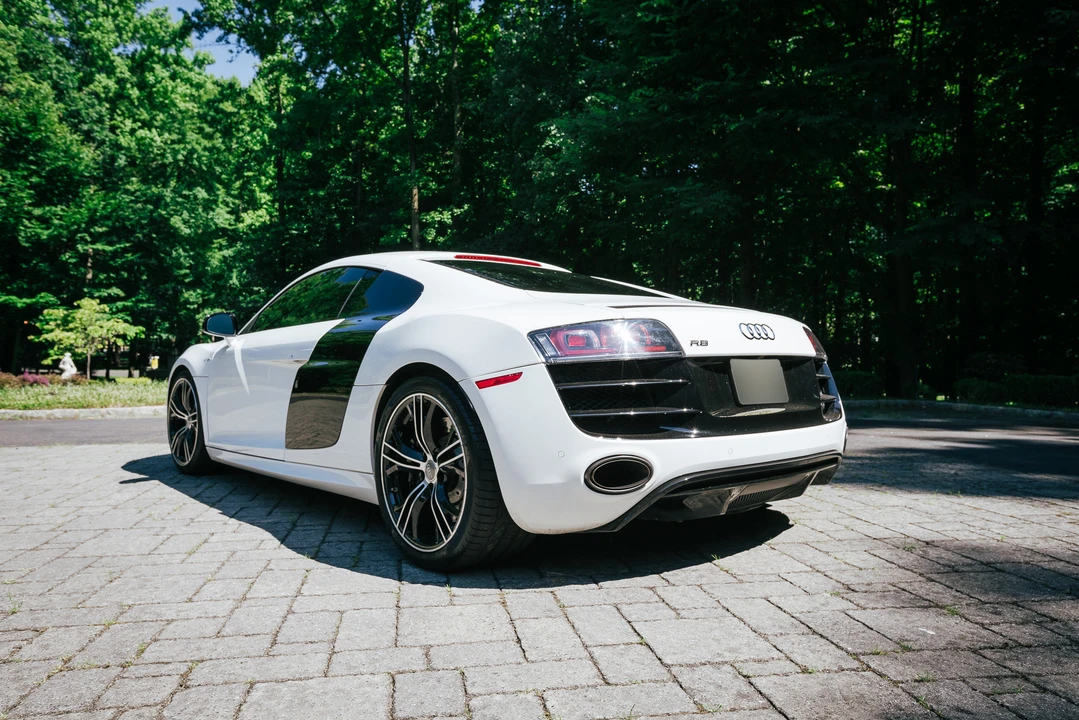 2012 Audi 42 R8 - Image 9 of 31