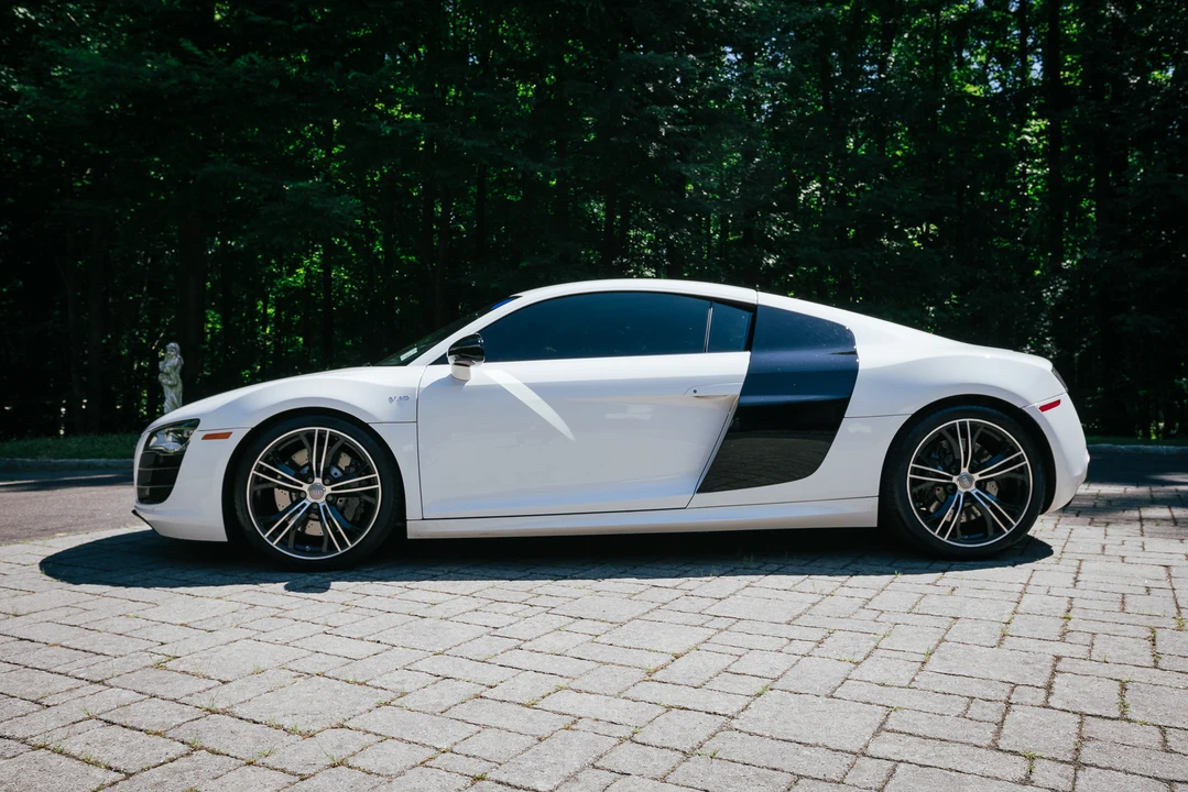 2012 Audi 42 R8 - Image 5 of 31