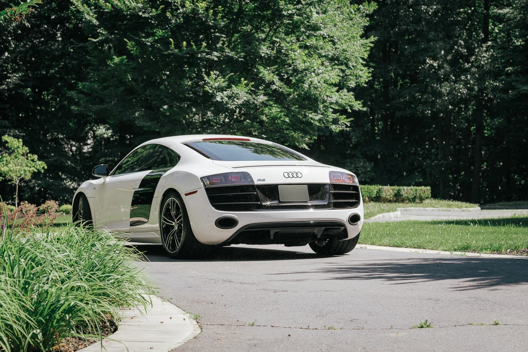 2012 Audi 42 R8 - Image 8 of 31