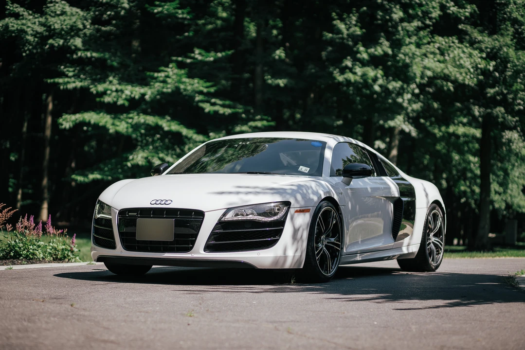 2012 Audi 42 R8 - Image 2 of 31