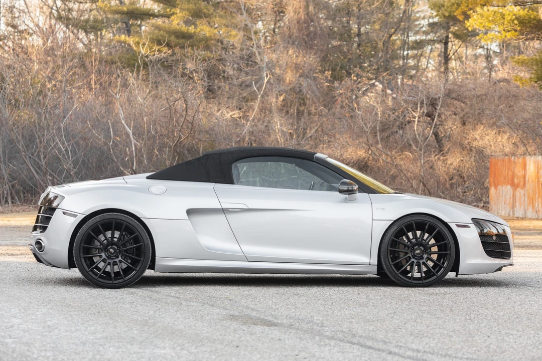 2012 Audi 42 R8 - Image 8 of 31