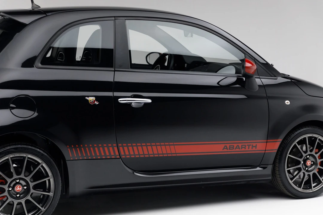 2012 Fiat Abarth 500 - Image 29 of 31