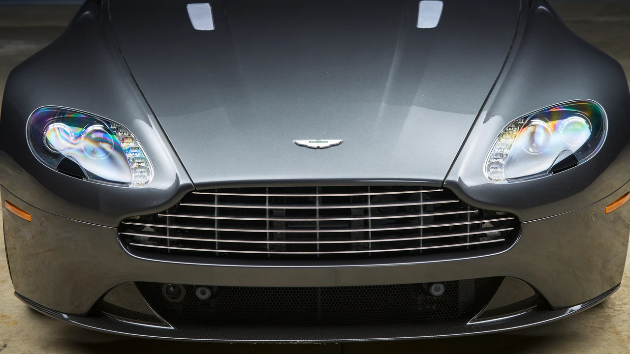 2013 Aston Martin V8 Vantage (2006-2017) - Image 26 of 31