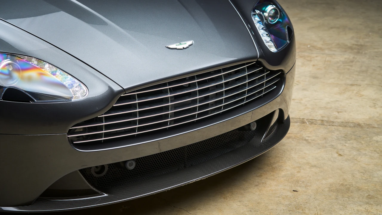 2013 Aston Martin V8 Vantage (2006-2017) - Image 30 of 31