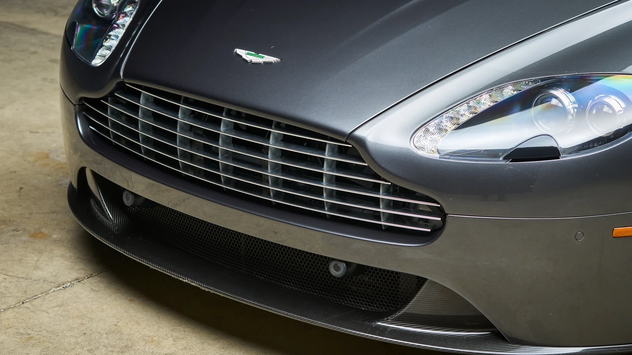 2013 Aston Martin V8 Vantage (2006-2017) - Image 19 of 31