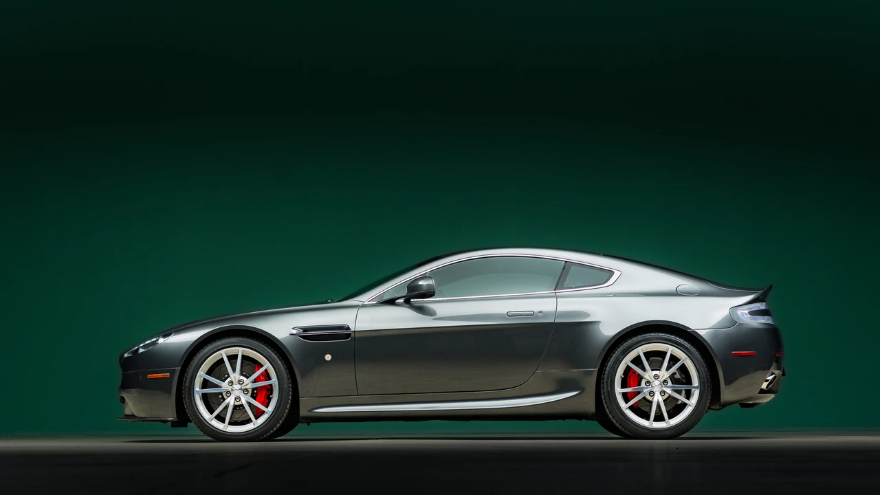 2013 Aston Martin V8 Vantage (2006-2017) - Image 11 of 31