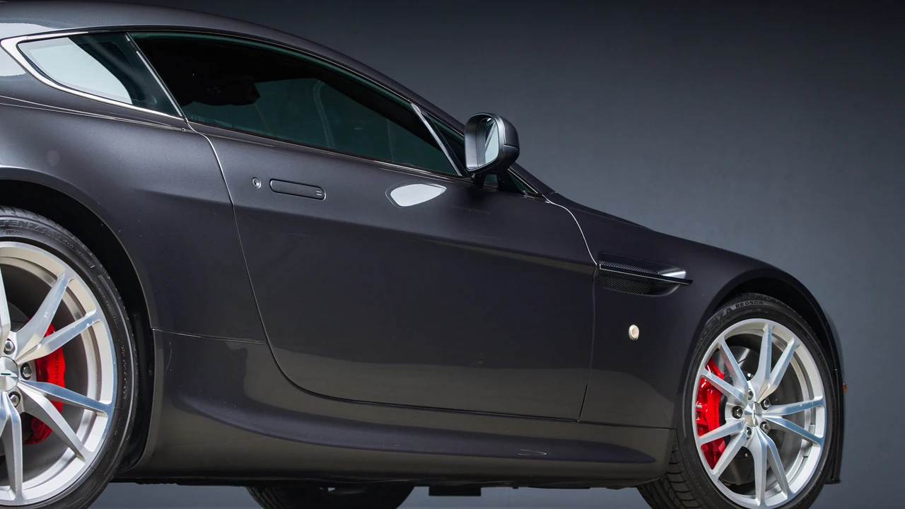 2013 Aston Martin V8 Vantage (2006-2017) - Image 14 of 31