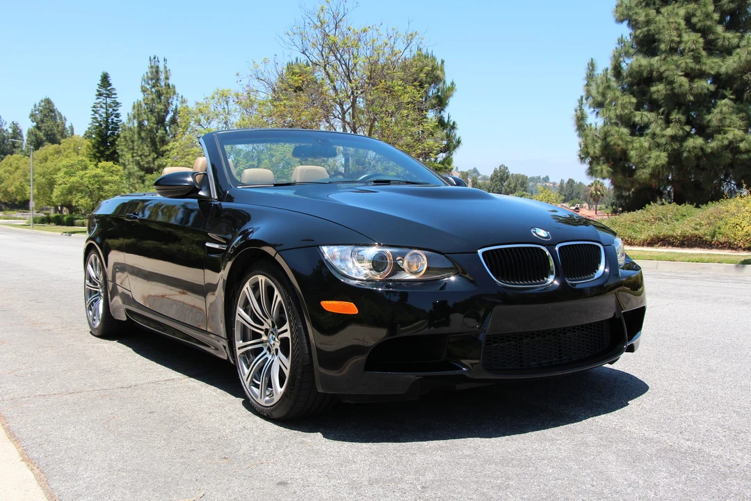 2013 BMW E93 M3 Convertible - Image 11 of 31