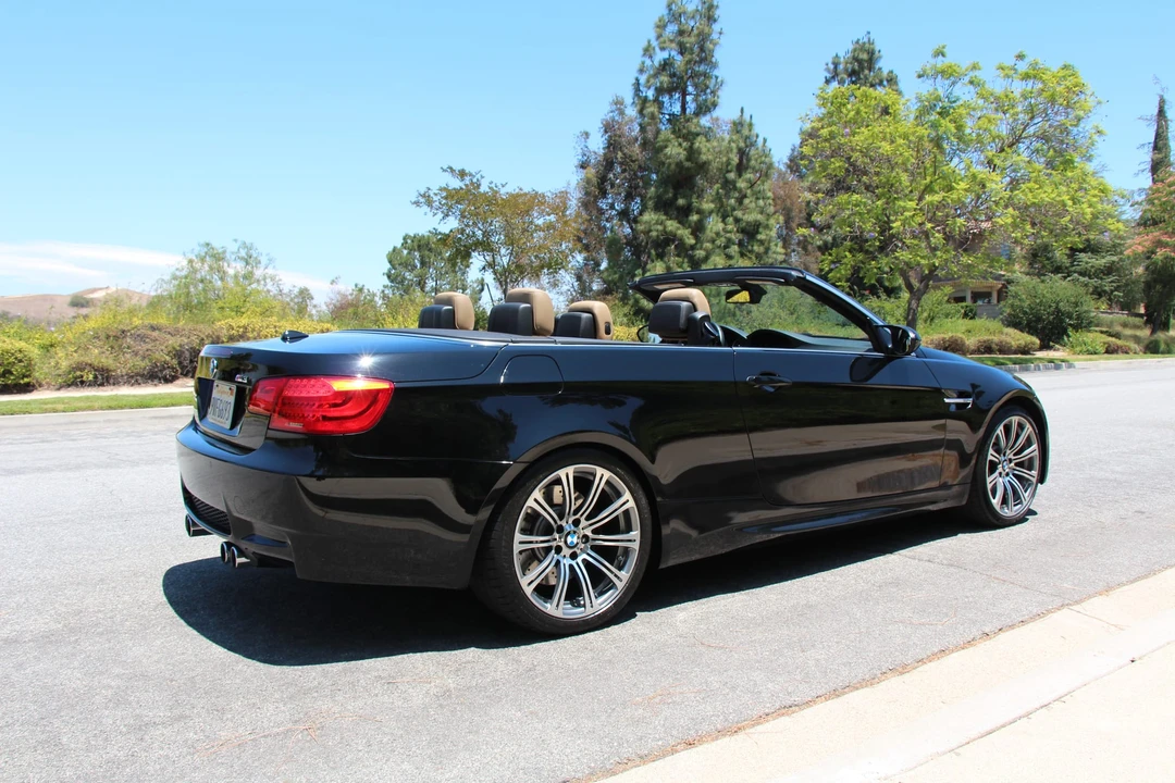 2013 BMW E93 M3 Convertible - Image 8 of 31