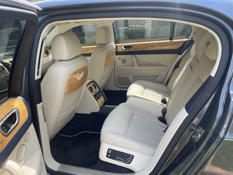 2013 Bentley Continental Flying Spur - Image 28 of 31