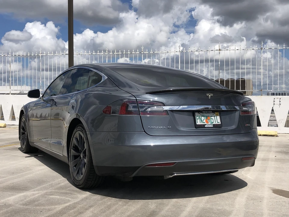 2013 Tesla Model S - Image 12 of 31