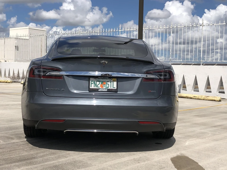 2013 Tesla Model S - Image 15 of 31