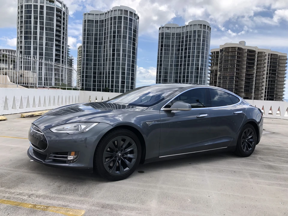 2013 Tesla Model S - Image 5 of 31