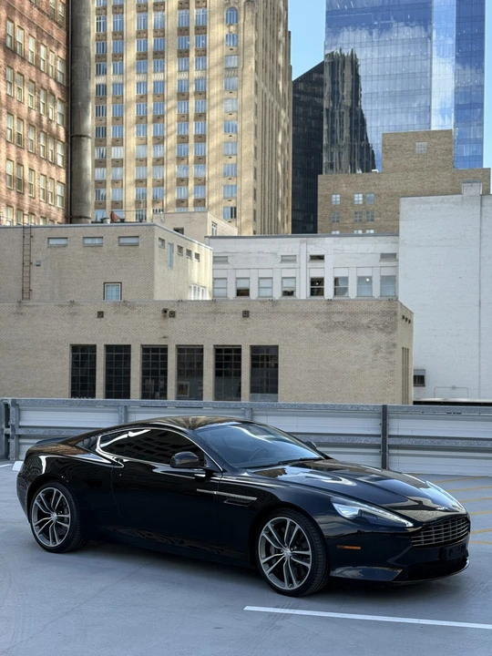 2014 Aston Martin DB9 - Image 19 of 31