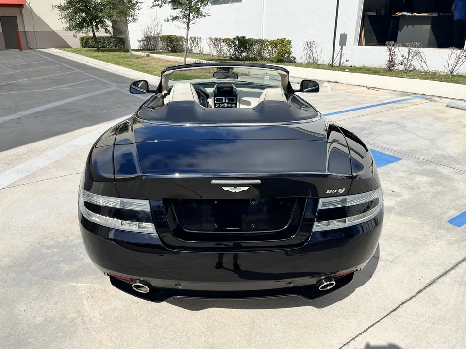 2014 Aston Martin DB9 - Image 19 of 31