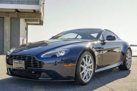 2014 Aston Martin V8 Vantage Coupe