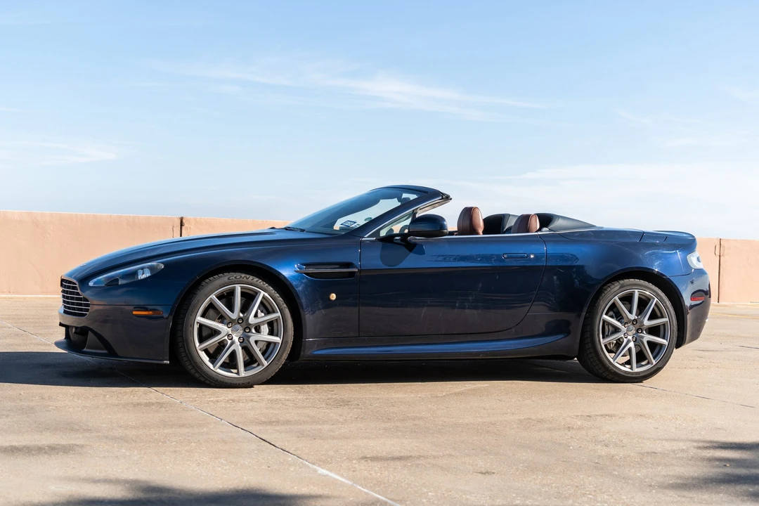 2014 Aston Martin V8 Vantage (2006-2017) - Image 9 of 31