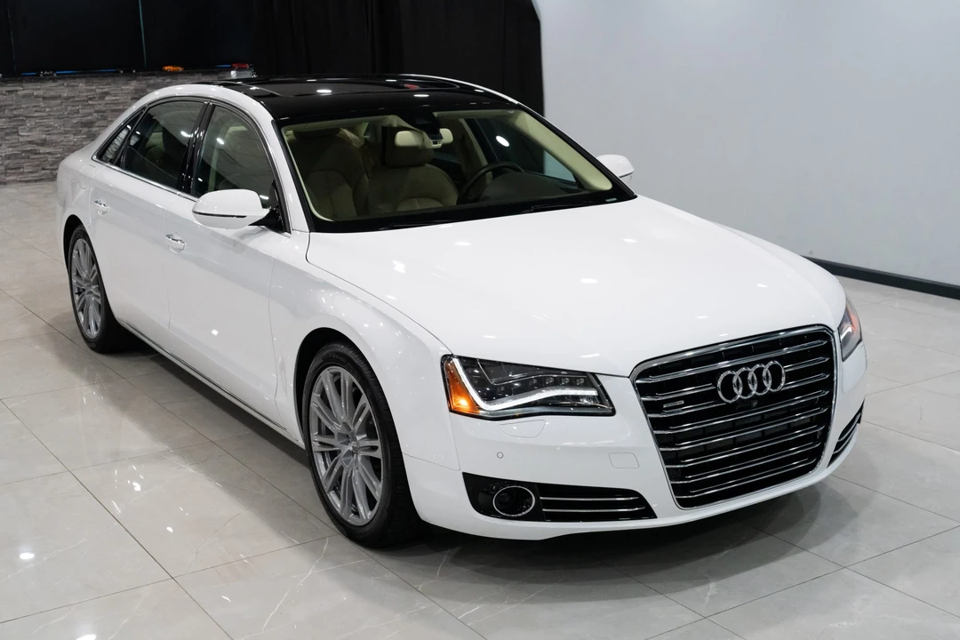 2014 Audi D4 A8 - Image 4 of 31