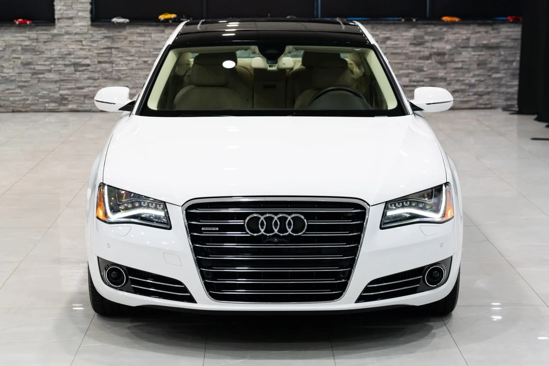 2014 Audi D4 A8 - Image 8 of 31