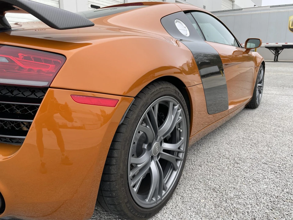 2014 Audi 42 R8 - Image 27 of 31