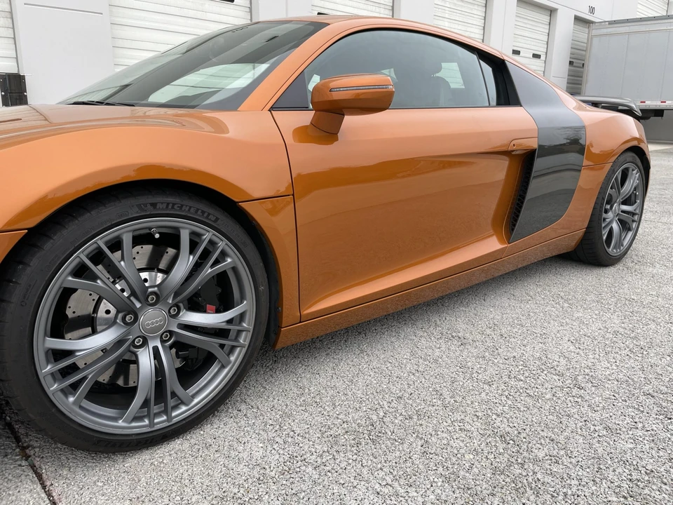 2014 Audi 42 R8 - Image 20 of 31