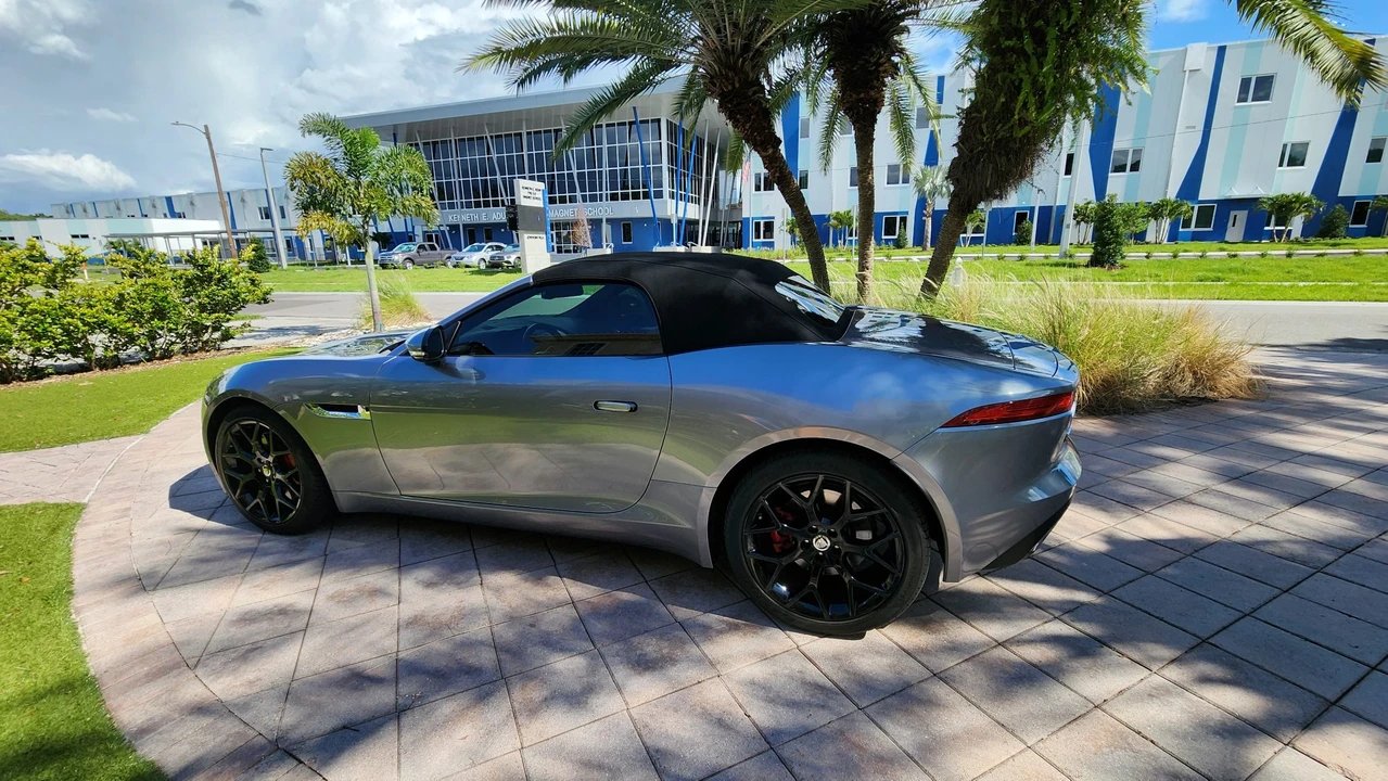 2014 Jaguar F-Type 1st Gen - Image 16 of 31