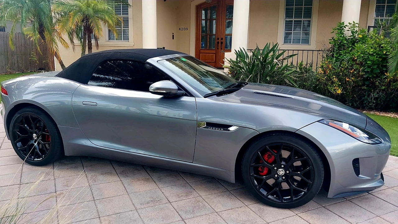 2014 Jaguar F-Type 1st Gen - Image 21 of 31