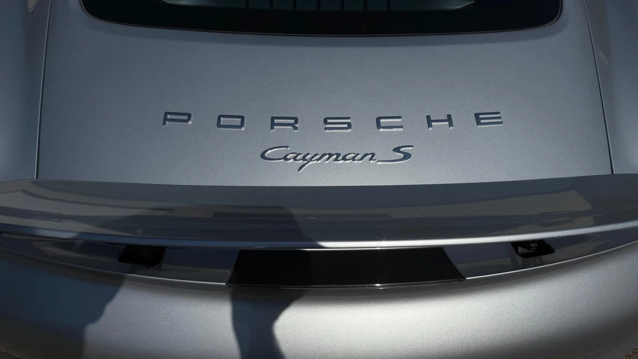 2014 Porsche 981 Cayman S - Image 14 of 31
