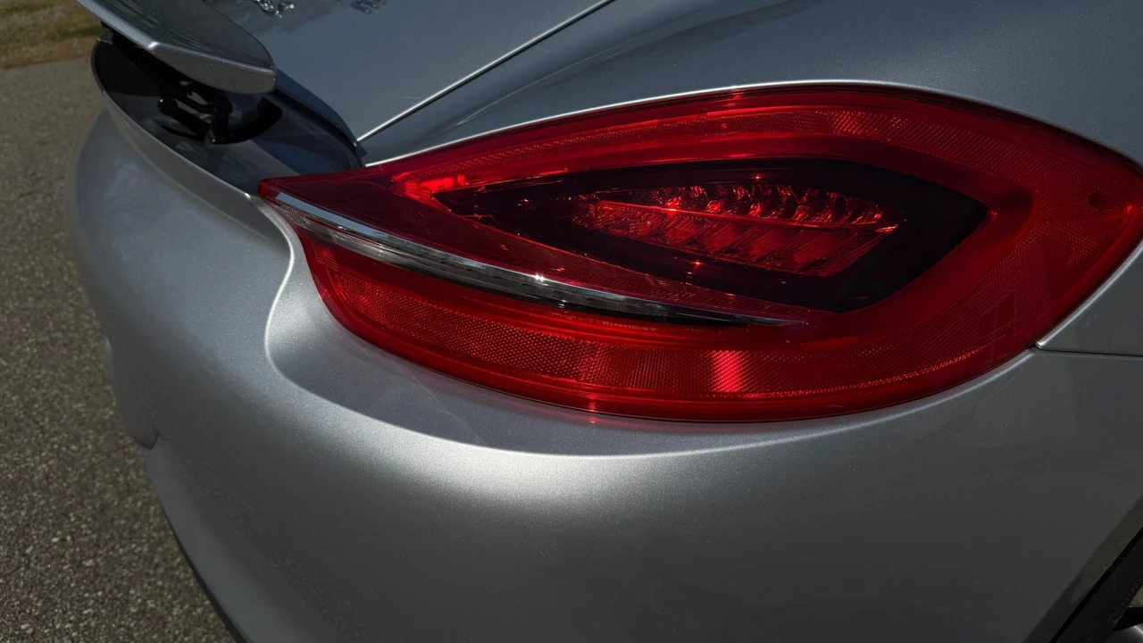 2014 Porsche 981 Cayman S - Image 15 of 31