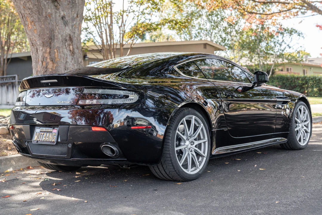2015 Aston Martin V12 Vantage (2010-2018) - Image 5 of 31