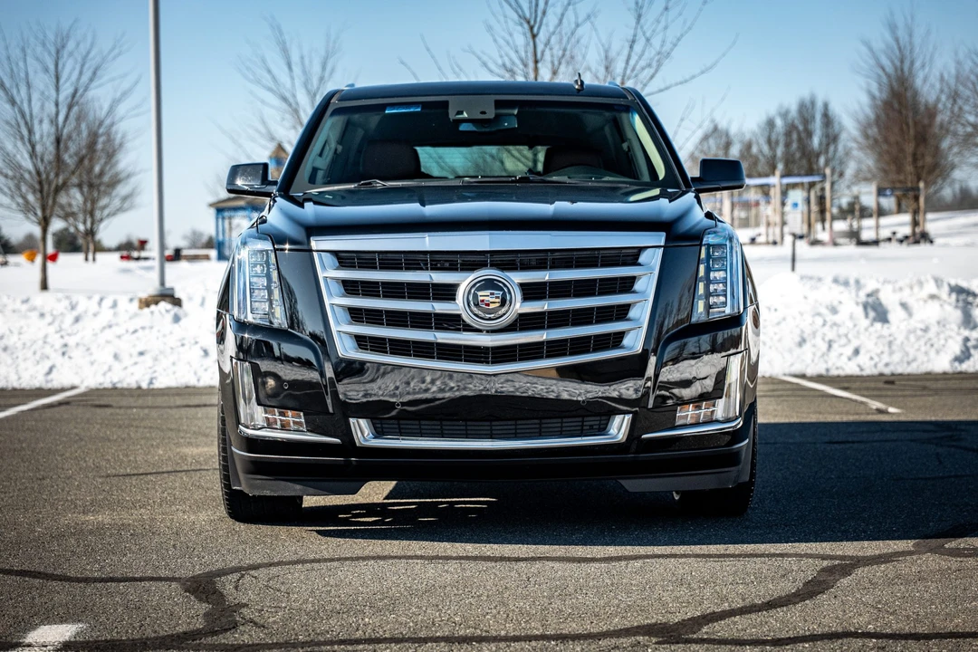 2015 Cadillac Escalade 4th Gen - Image 11 of 31