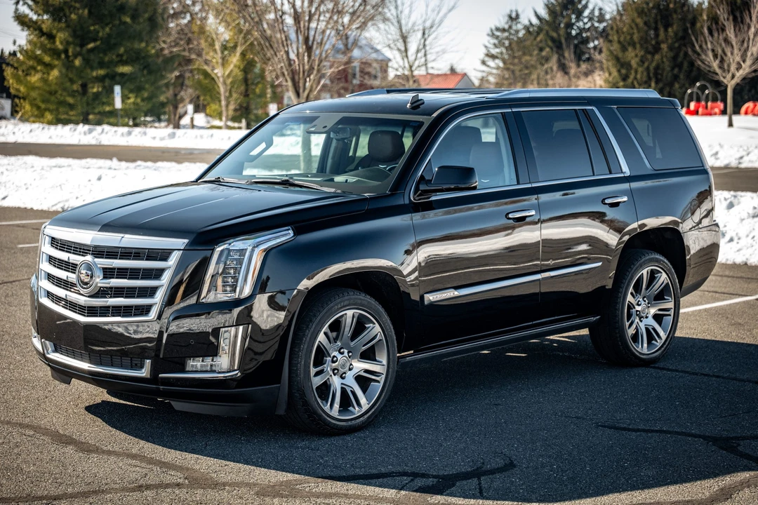 2015 Cadillac Escalade 4th Gen - Image 4 of 31