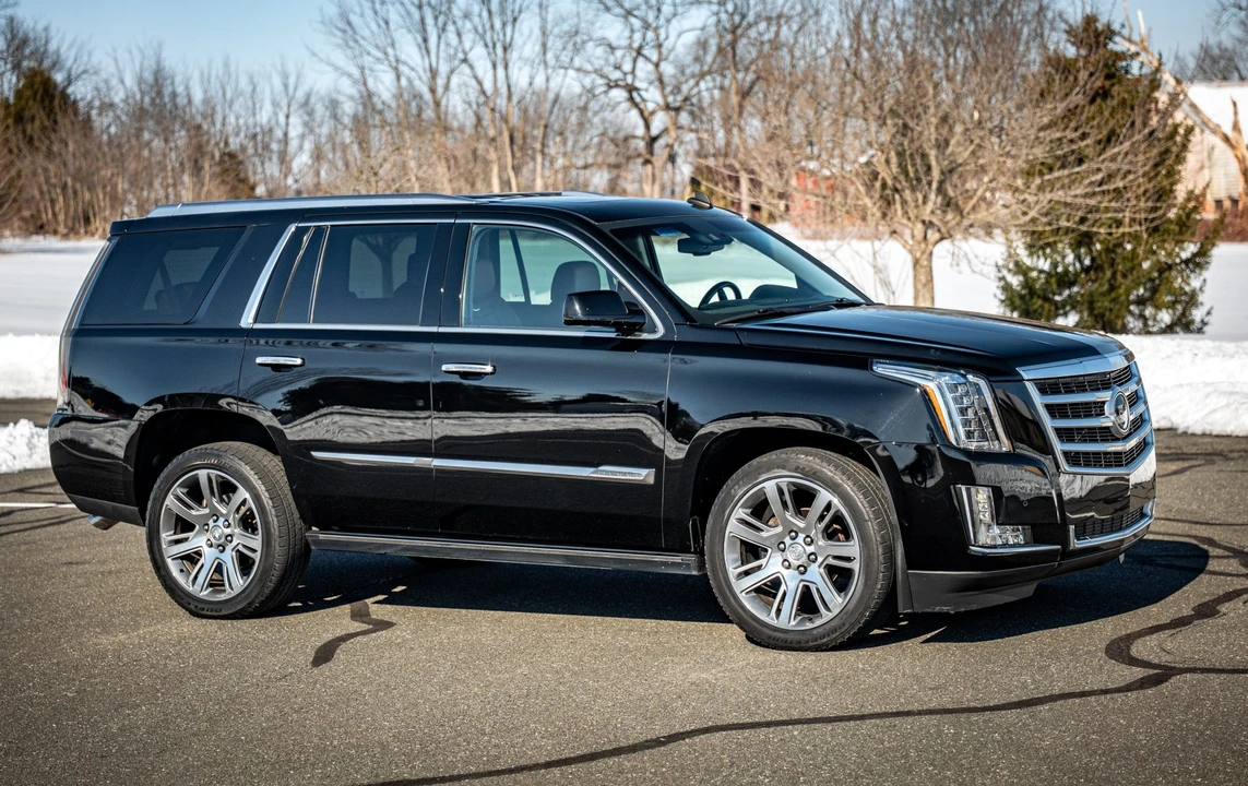 2015 Cadillac Escalade 4th Gen - Image 20 of 31