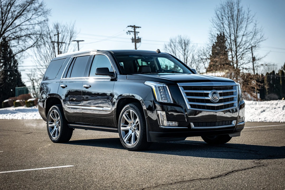 2015 Cadillac Escalade 4th Gen - Image 16 of 31