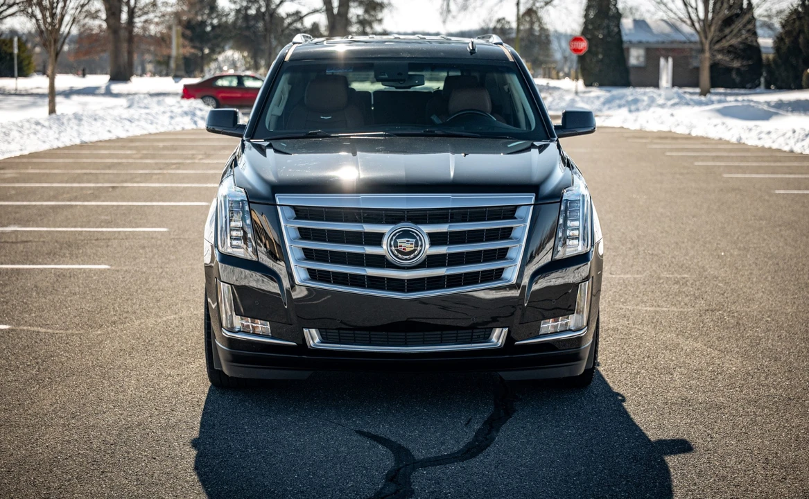 2015 Cadillac Escalade 4th Gen - Image 10 of 31