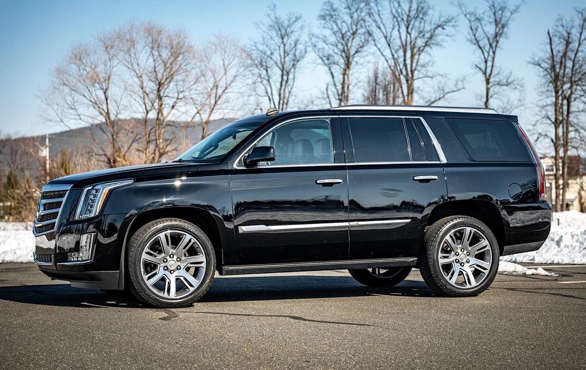 2015 Cadillac Escalade 4th Gen - Image 9 of 31