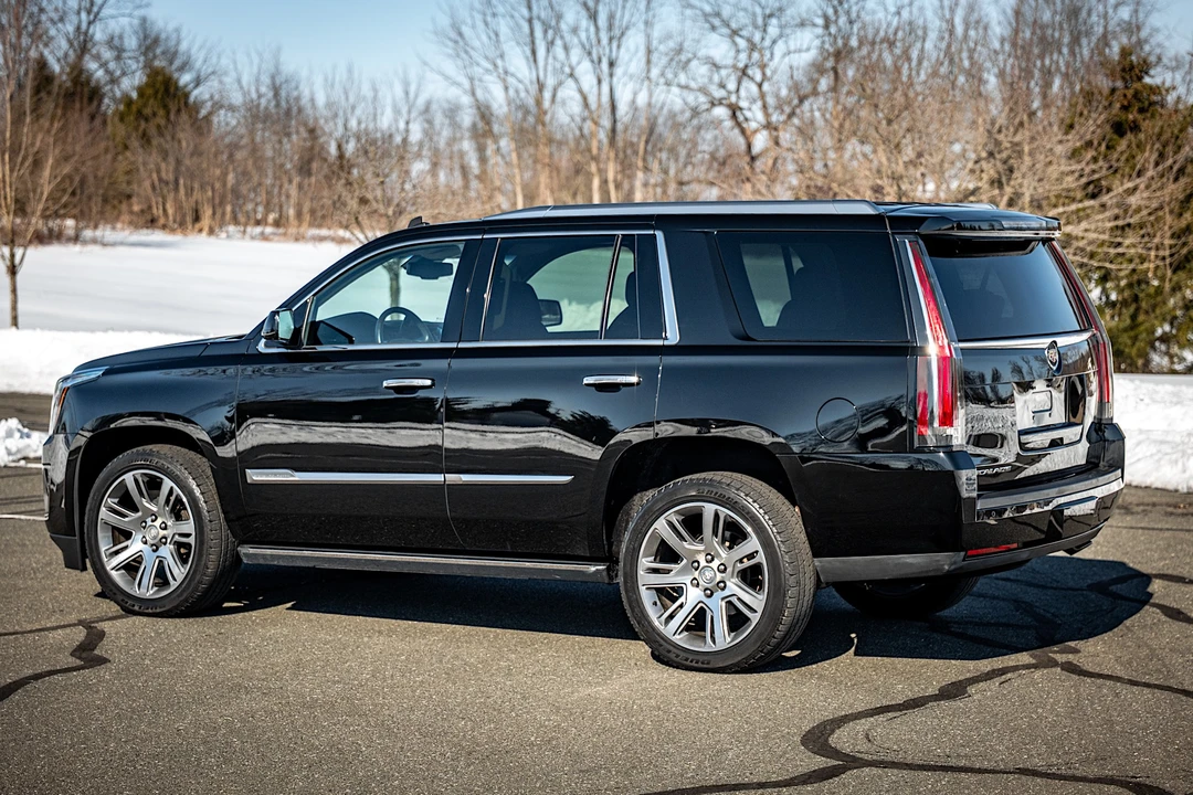 2015 Cadillac Escalade 4th Gen - Image 12 of 31