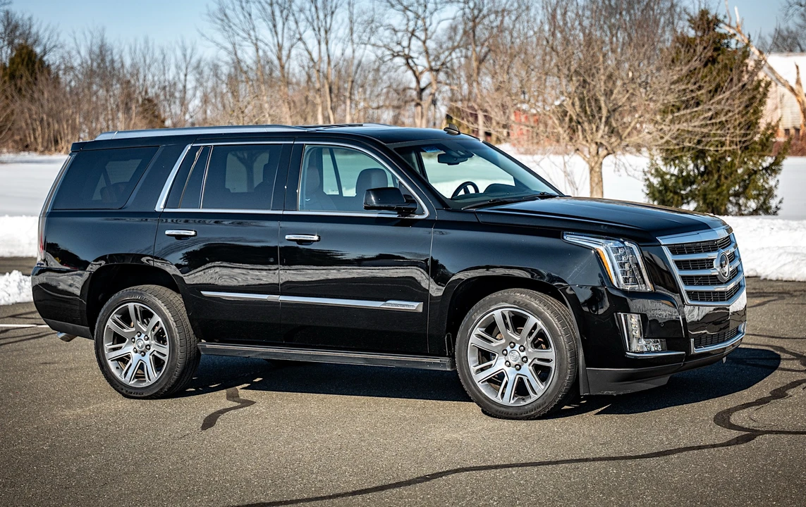 2015 Cadillac Escalade 4th Gen - Image 27 of 31
