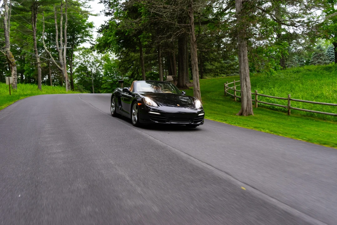 2015 Porsche 981 Boxster - Image 2 of 31