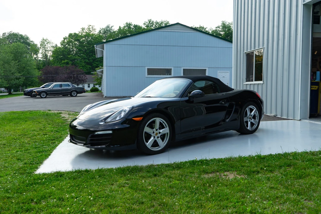 2015 Porsche 981 Boxster - Image 11 of 31