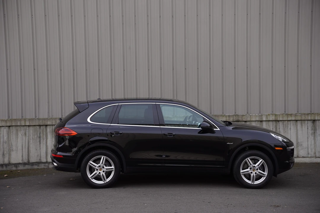 2015 Porsche 958 Cayenne Diesel - Image 13 of 31