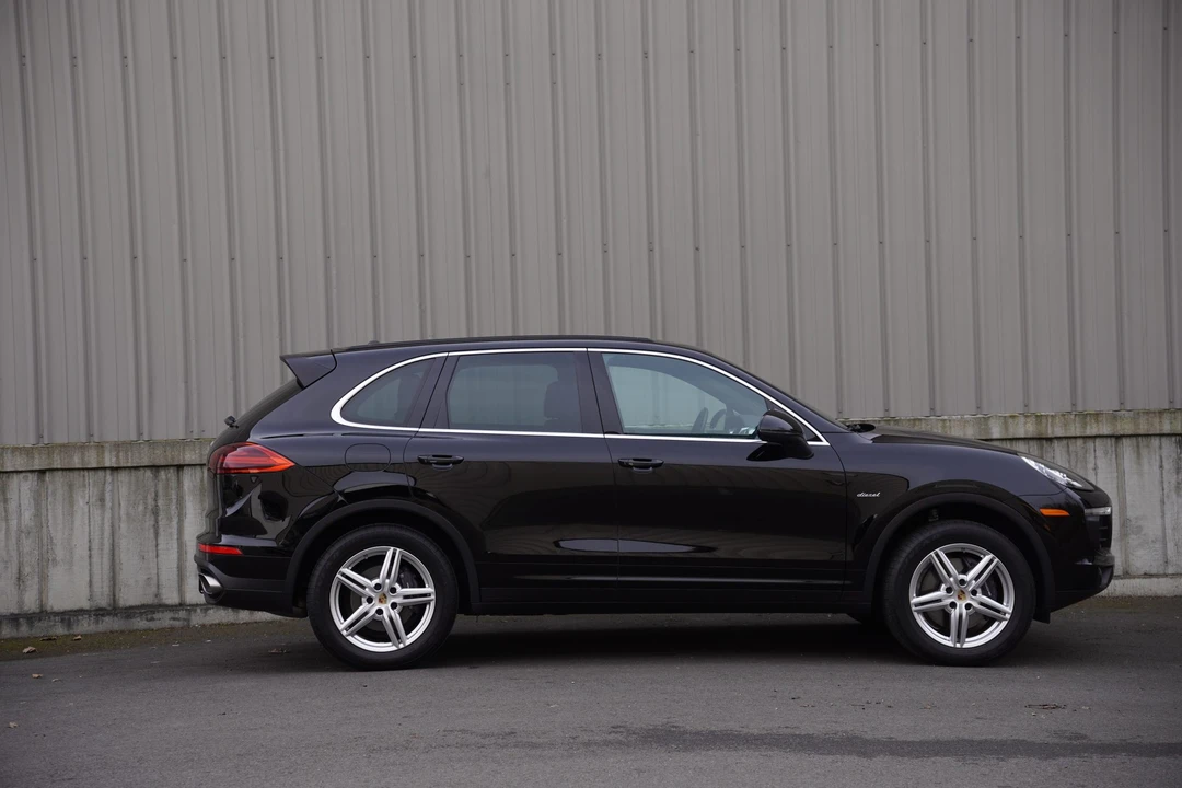 2015 Porsche 958 Cayenne Diesel - Image 16 of 31