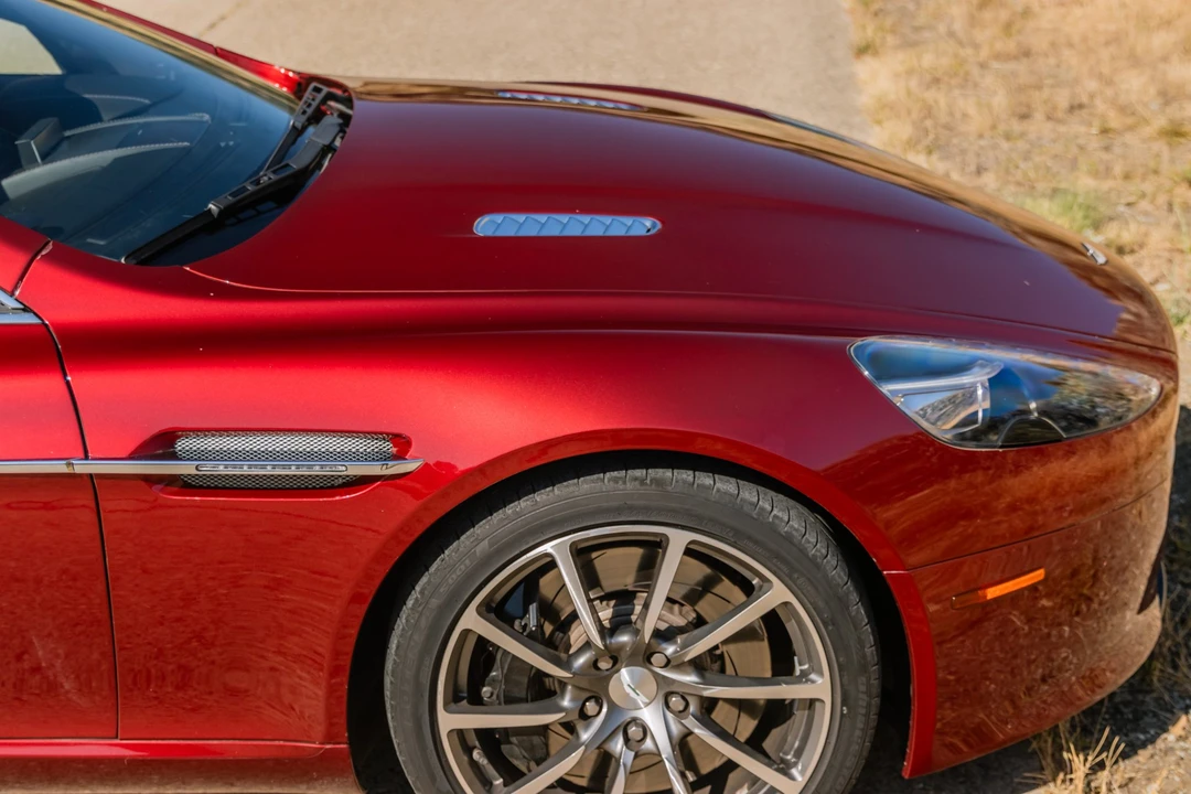 2016 Aston Martin Rapide - Image 30 of 31