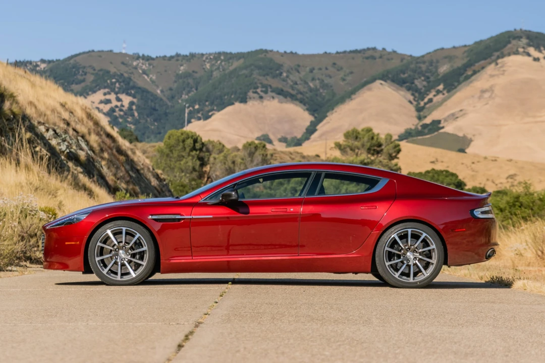 2016 Aston Martin Rapide - Image 11 of 31