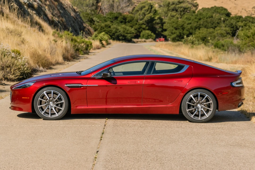 2016 Aston Martin Rapide - Image 10 of 31