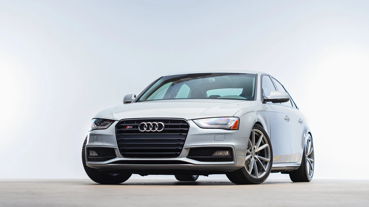2016 Audi B8 S4 - Image 13 of 31