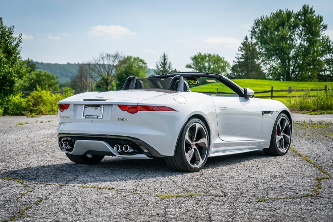2016 Jaguar F-Type R 1st Gen - Image 9 of 31